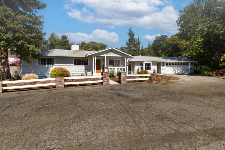 11293 Dekkas Pom Court  Shasta CA 96087 photo