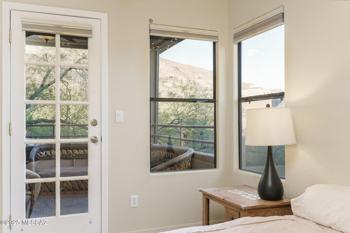 Property Photo:  6655 N Canyon Crest Drive 25204  AZ 85750 