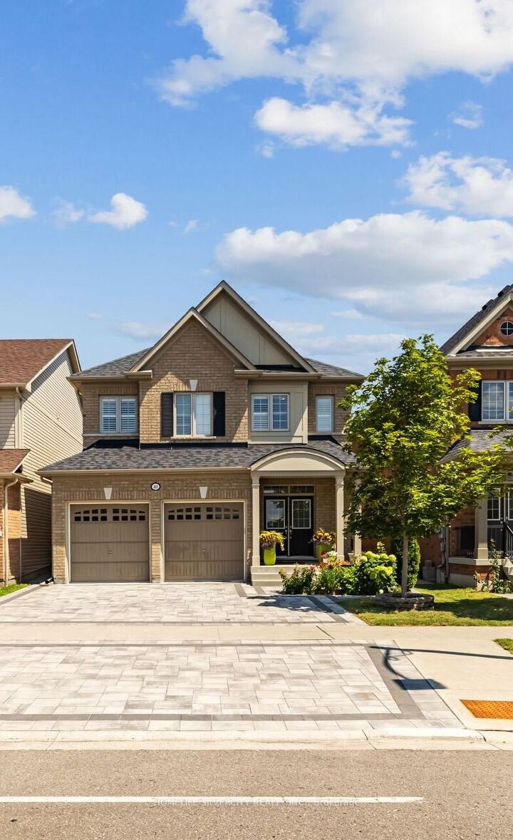 Property Photo: 411 Windfields Farm Drive W ON L1L 0M1
