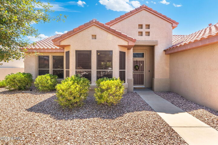 Property Photo:  19737 N Hidden Ridge Drive  AZ 85374 