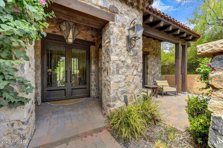 Property Photo:  18802 N 101st Place  AZ 85255 