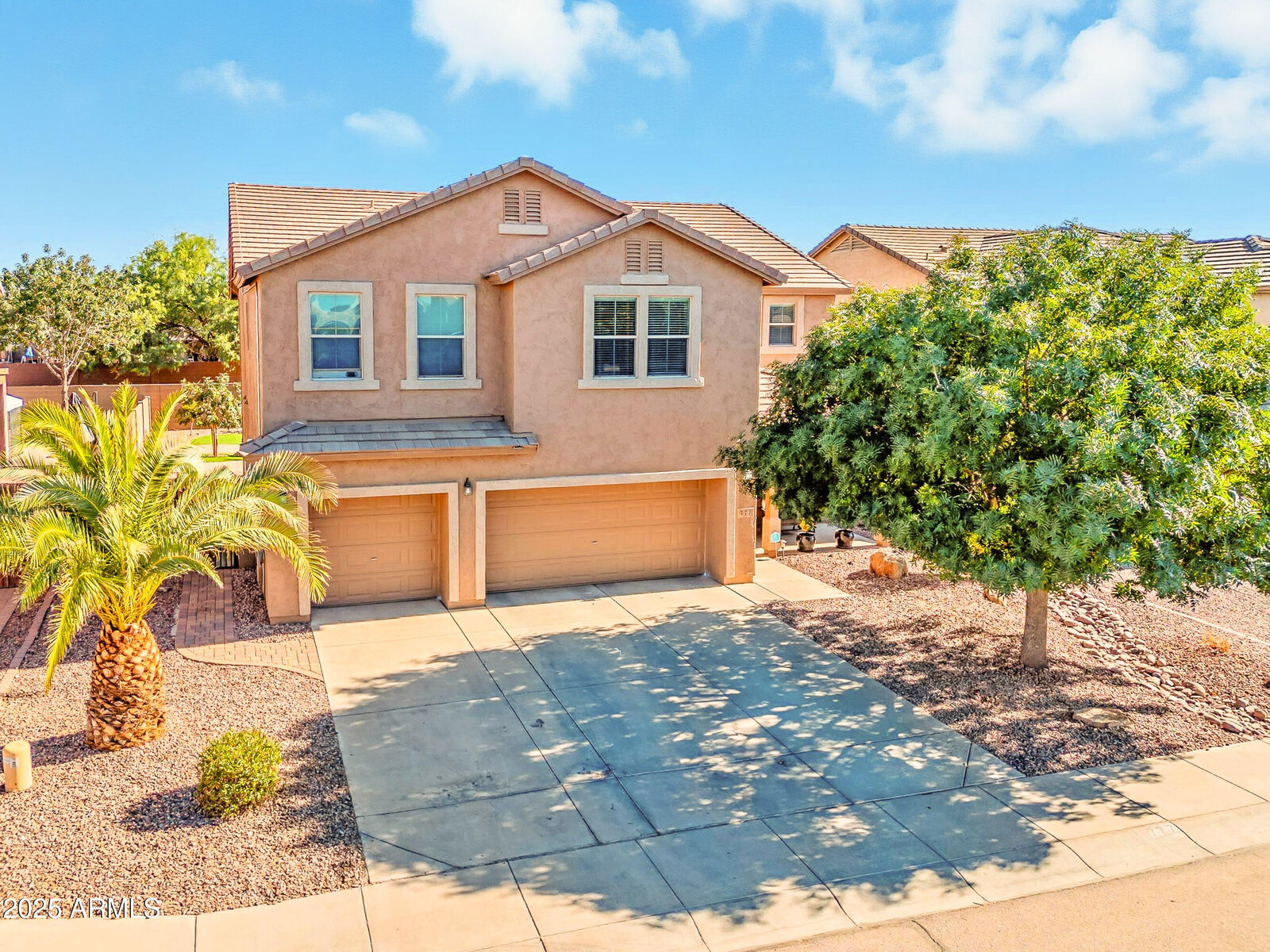 Property Photo:  777 E Volk Lane  AZ 85140 
