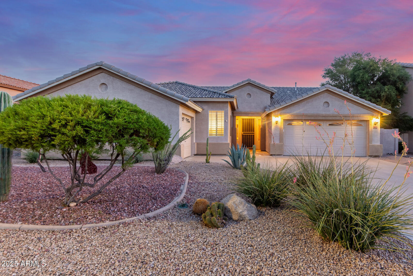 Property Photo:  6807 W El Cortez Place  AZ 85383 