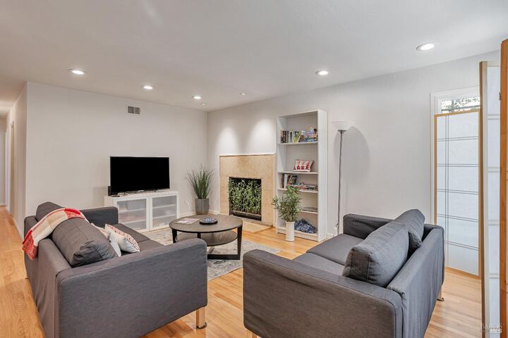 Property Photo: 279 Orange Blossom Lane CA 94903