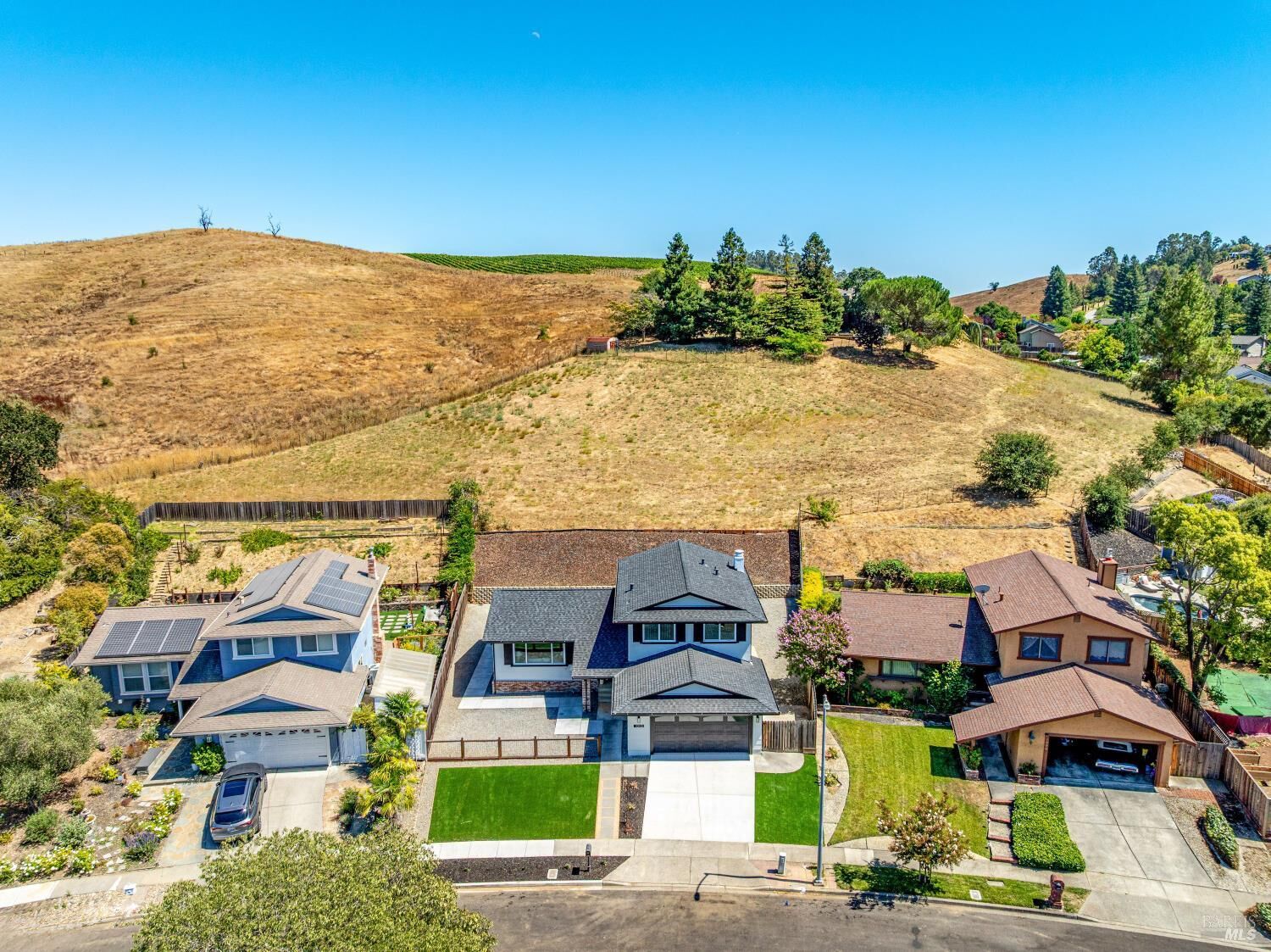 Property Photo:  1010 Round Hill Circle  CA 94558 