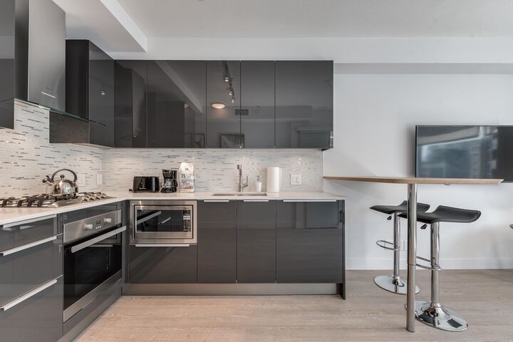 Property Photo:  1283 Howe Street 605  BC V6Z 0E3 