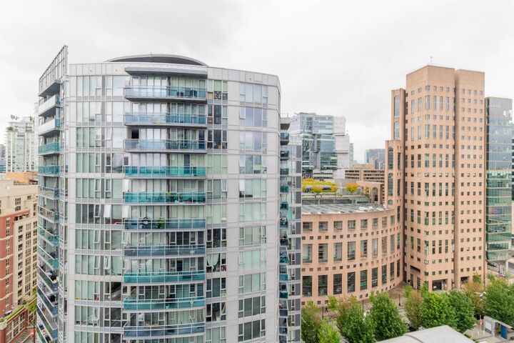 Property Photo: 233 Robson Street 2201 BC V6B 0E8