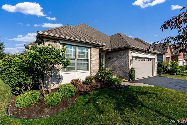 Property Photo:  117 Lord Byron Lane  NY 14221 