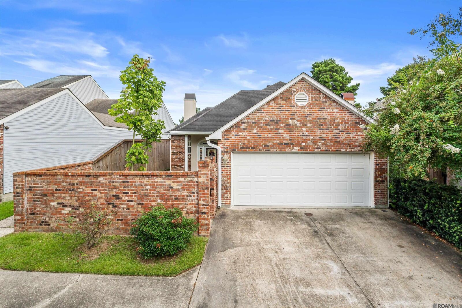 Property Photo: 2168 Quail Oak Dr LA 70808