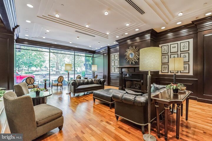 Property Photo: 219 S 18th Street 29 1105 PA 19103