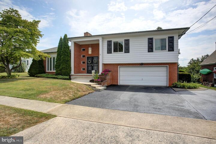Property Photo:  511 Hamilton Avenue  PA 17268 