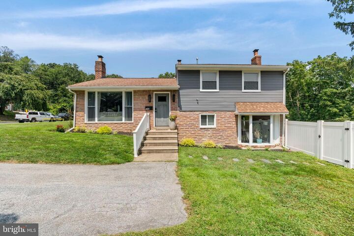 431 Penn Lane  Springfield PA 19064 photo