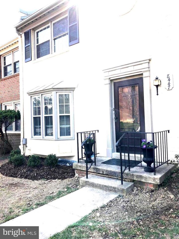 Property Photo:  8447 Lakinhurst Lane  VA 22152 