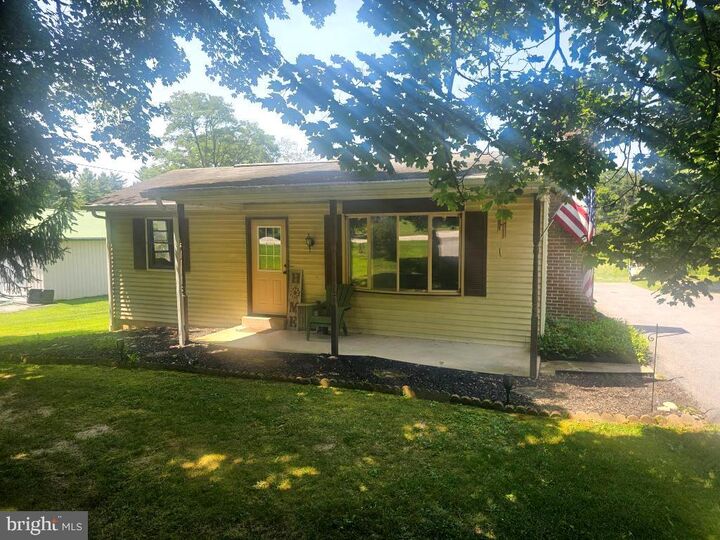 4334 Carlisle Road  Gardners PA 17324 photo