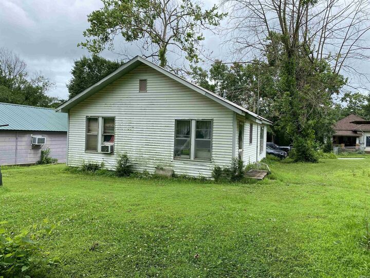 Property Photo: 1220 W Sevier AR 72830