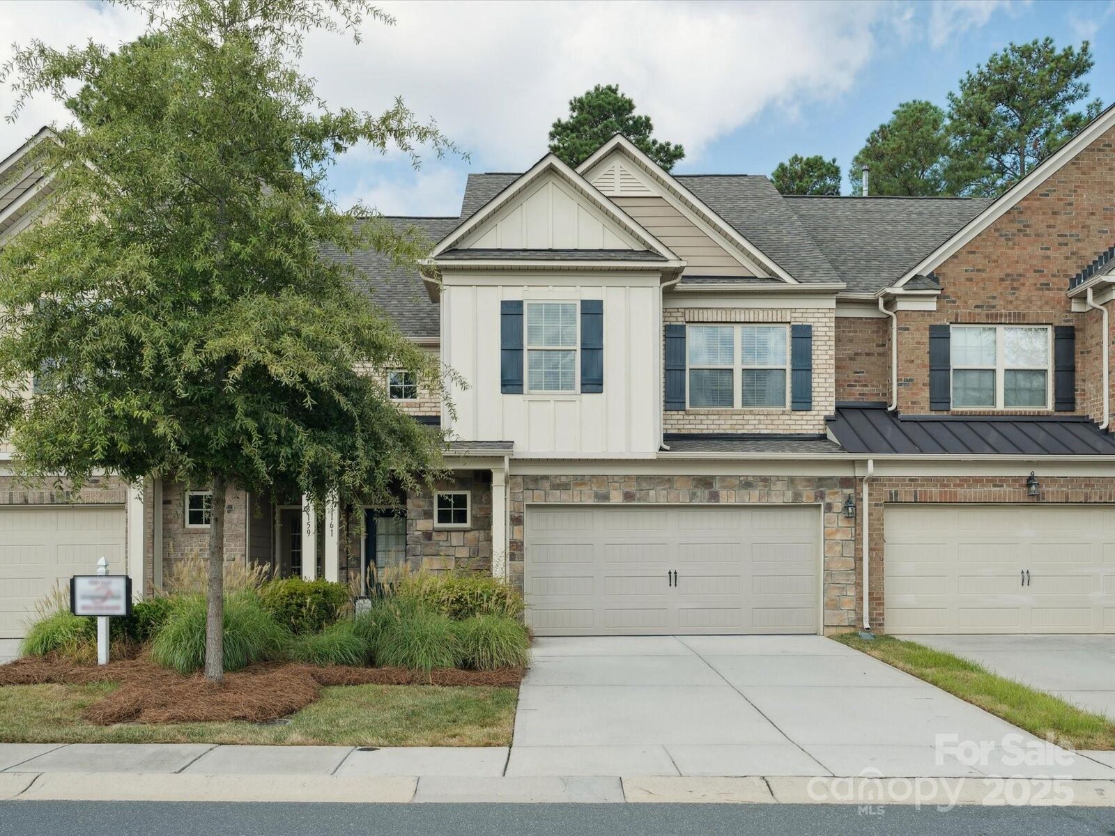 Property Photo:  3161 Hartson Pointe Drive  SC 29707 