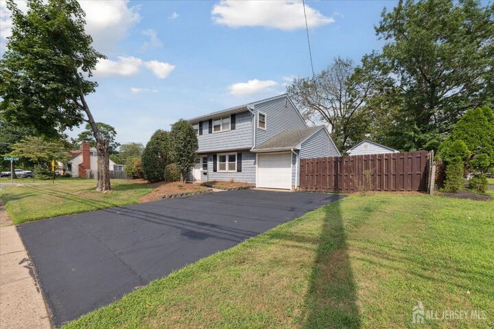 Property Photo:  52 Greenbrook Road  NJ 08846 
