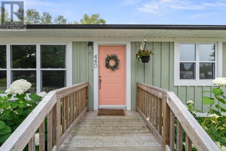 Property Photo:  440 Provincial Street  ON N0H 2C1 