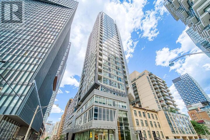 Property Photo:  68 Shuter Street 2308  ON M5B 0B4 
