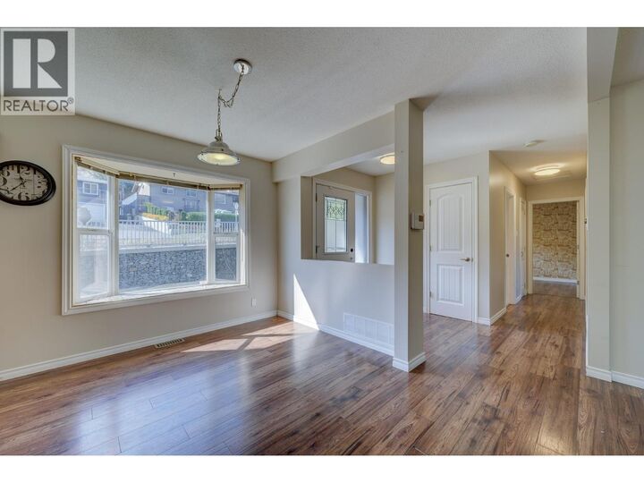 Property Photo: 880 Woodhaven Drive BC V2B 6E5