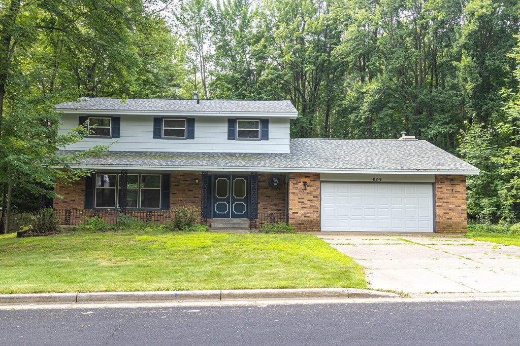 Property Photo: 609 Becker Street WI 54474