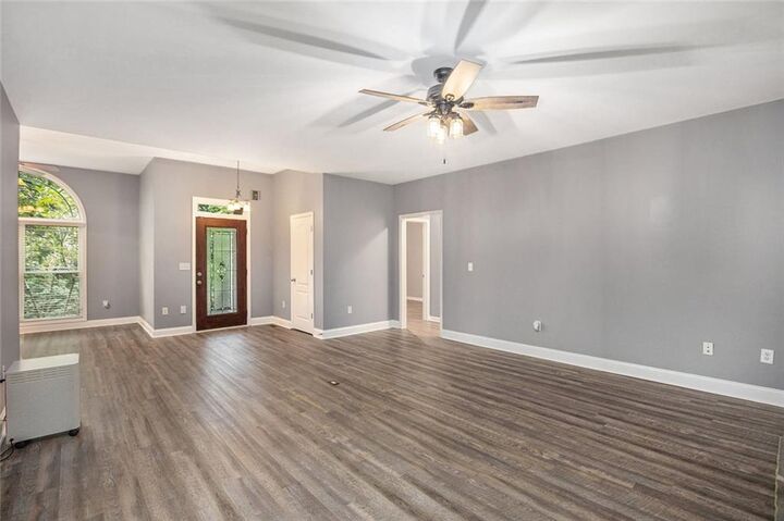 Property Photo: 8148 Lakeview Parkway GA 30180