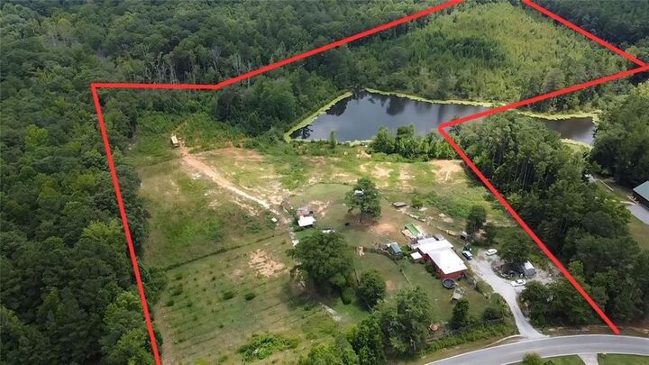 Property Photo:  415 Tapley Road  GA 30180 