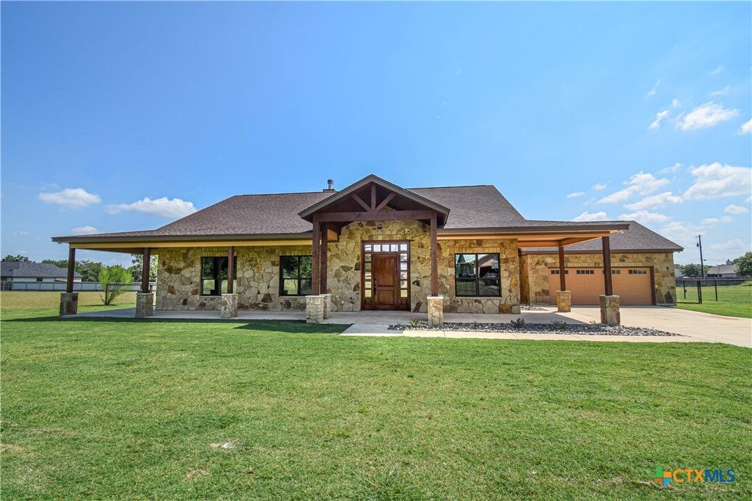 Property Photo:  2178 Southbend Road  TX 76571 