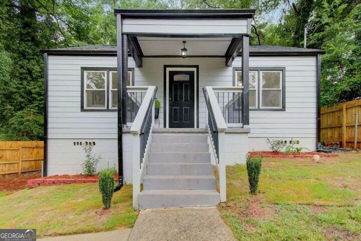 Property Photo: 430 Wilkinson Drive SE GA 30317