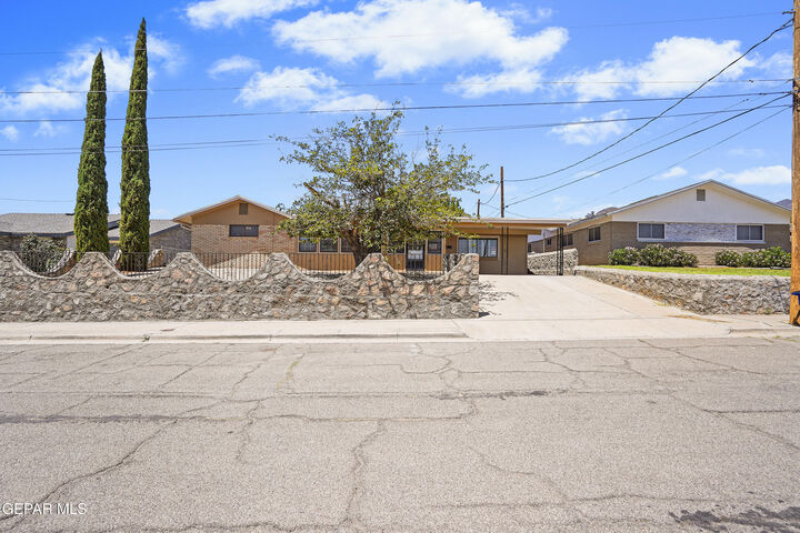 8825 Polaris Street  El Paso TX 79904 photo
