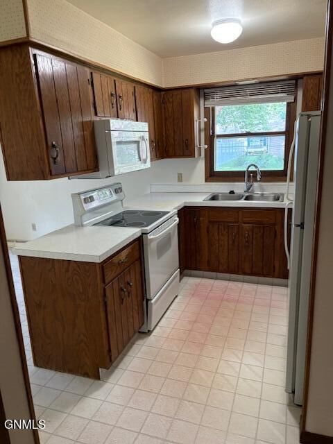 Property Photo:  1620 S 3rd Street  ND 58504 