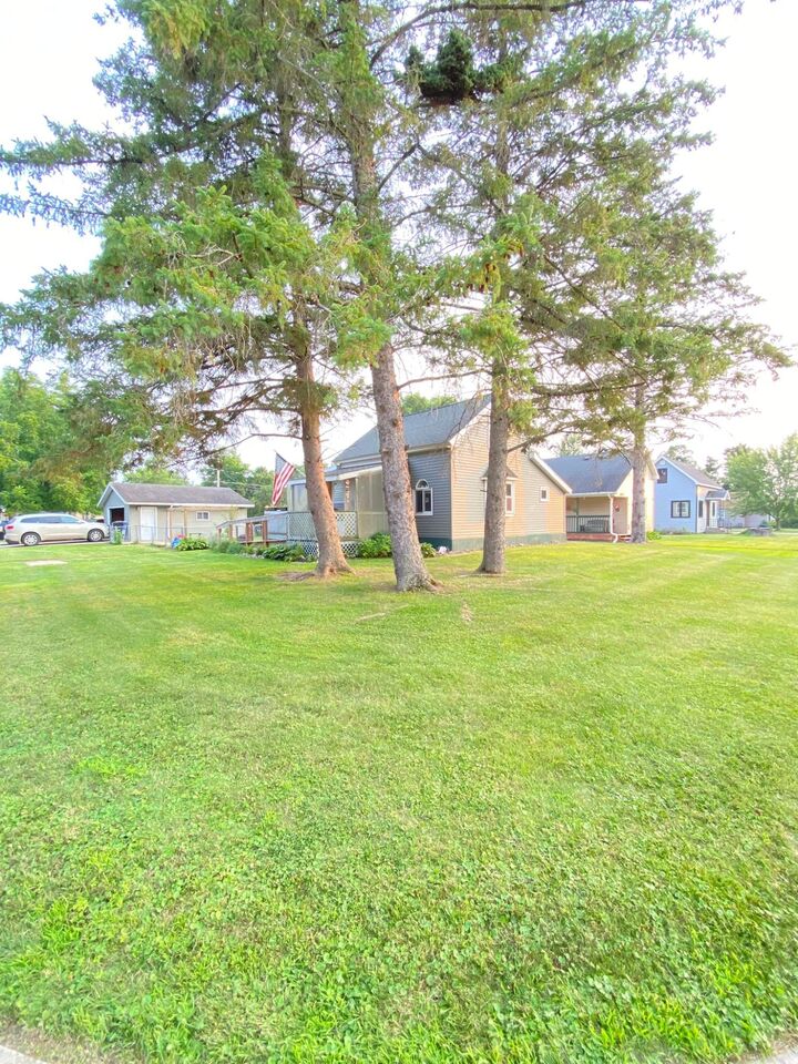Property Photo: 108 Oregon St N WI 54452