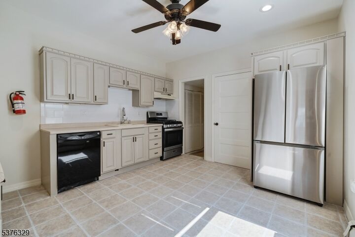 Property Photo:  70 W Cherry St  NJ 07065 