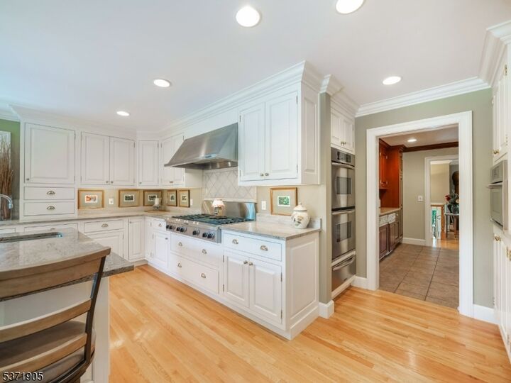 Property Photo:  37 Roosevelt Blvd  NJ 07006 