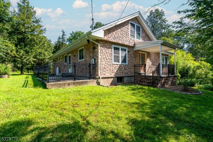 Property Photo:  246 Millbrook Rd  NJ 07882 