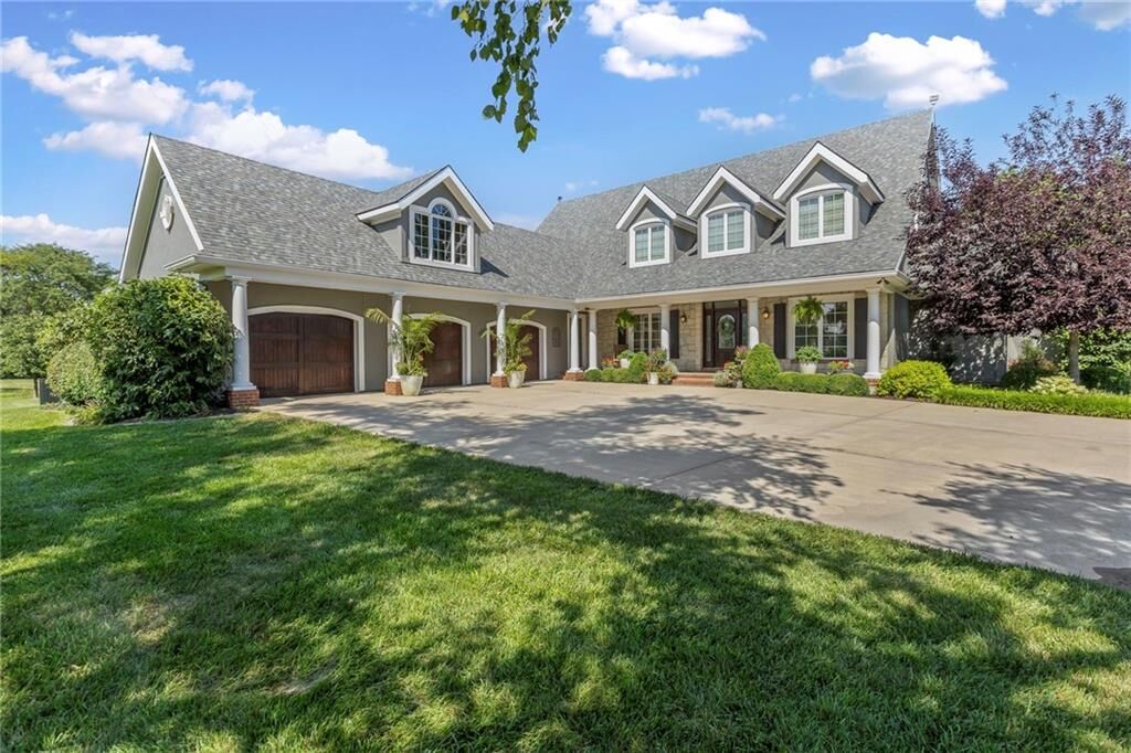 Property Photo:  19595 Cedar Niles Road  KS 66030 