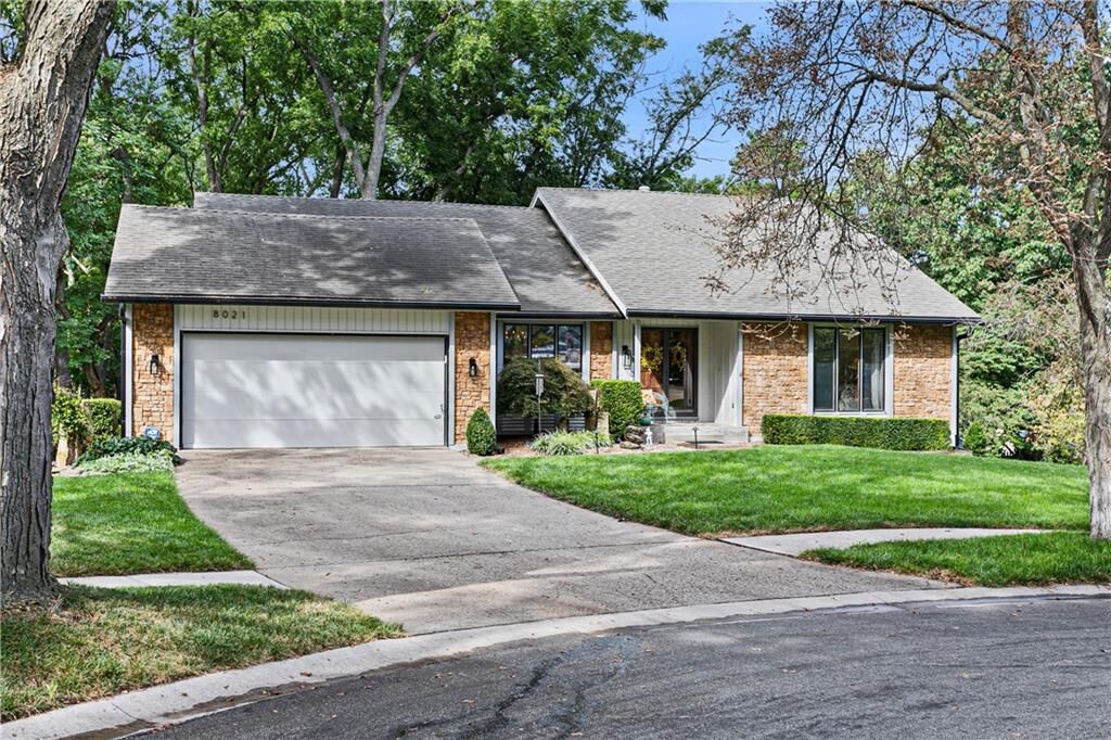 Property Photo: 8021 W 115th Street KS 66210