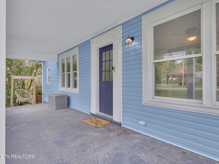 Property Photo:  900 Banks Ave  TN 37917 
