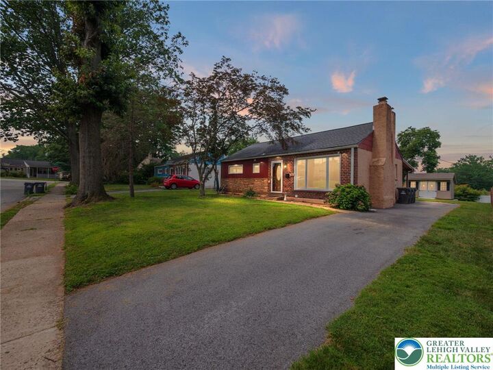 Property Photo: 1228 Monroe Avenue PA 19460