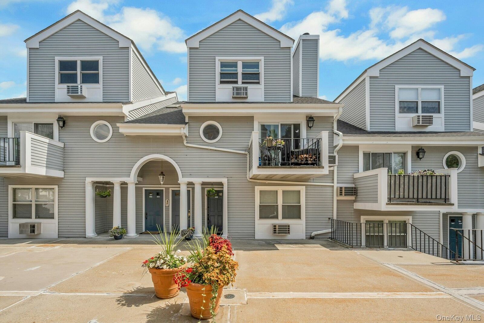 Property Photo:  36 Greenridge Avenue 305  NY 10605 