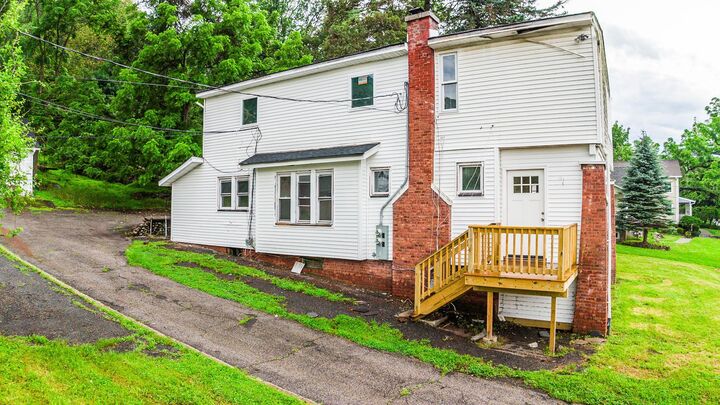 Property Photo:  259 Westside Avenue  NY 10927 