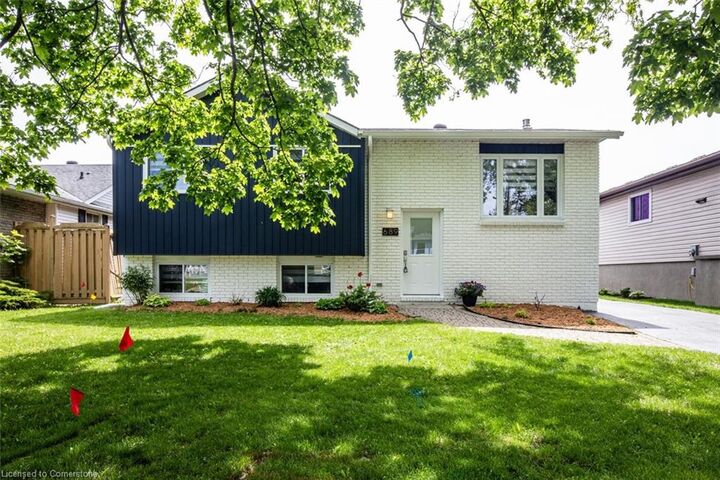 Property Photo:  689 Macyoung Drive  ON N2Z 1T1 