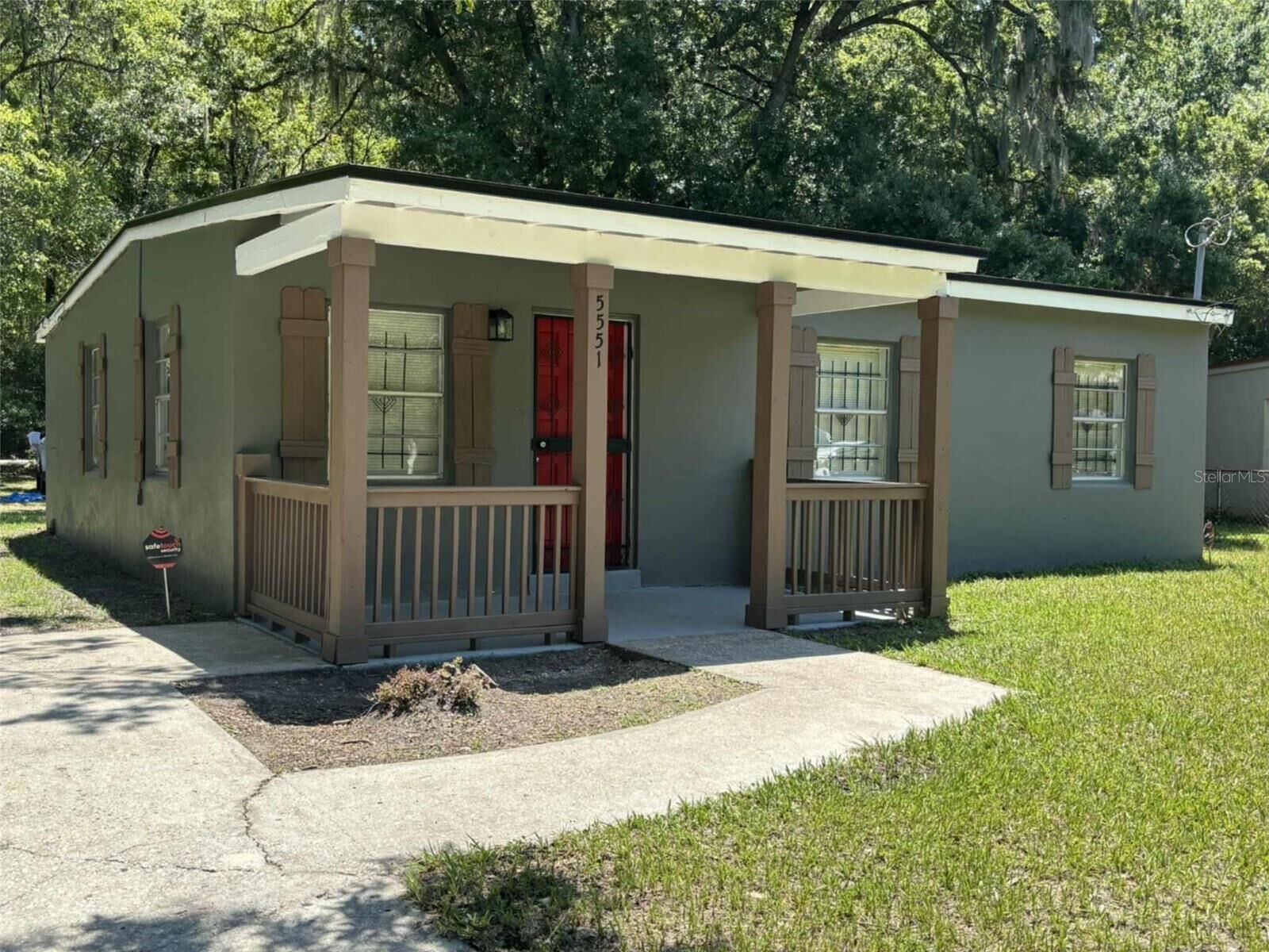 Property Photo:  5551 Verbena Road  FL 32209 