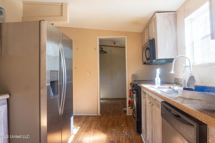 Property Photo:  17220 Old Kelly Road  MS 39565 