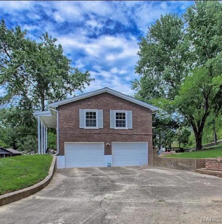 Property Photo: 87 Glendale Drive IL 62034
