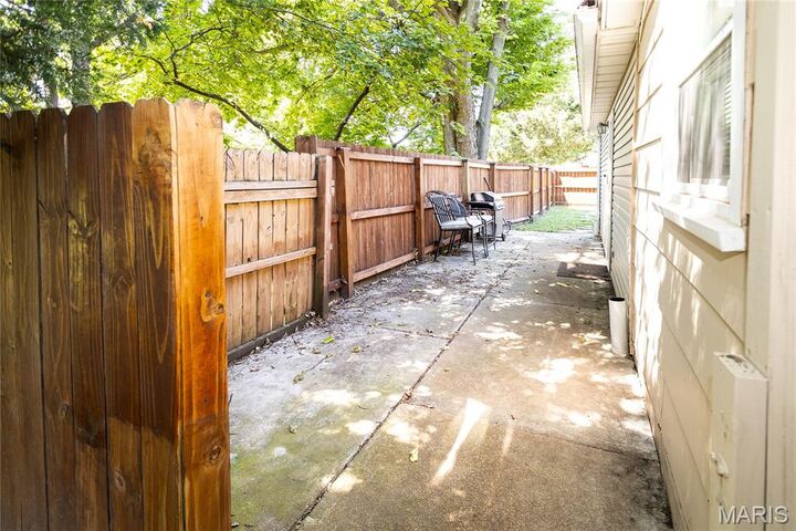 Property Photo: 105 N Edison Street IL 62243