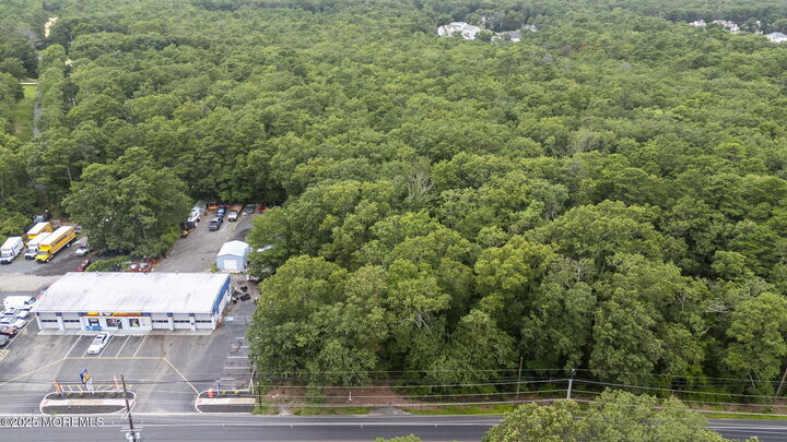Property Photo: 890 US 9 1 NJ 08721