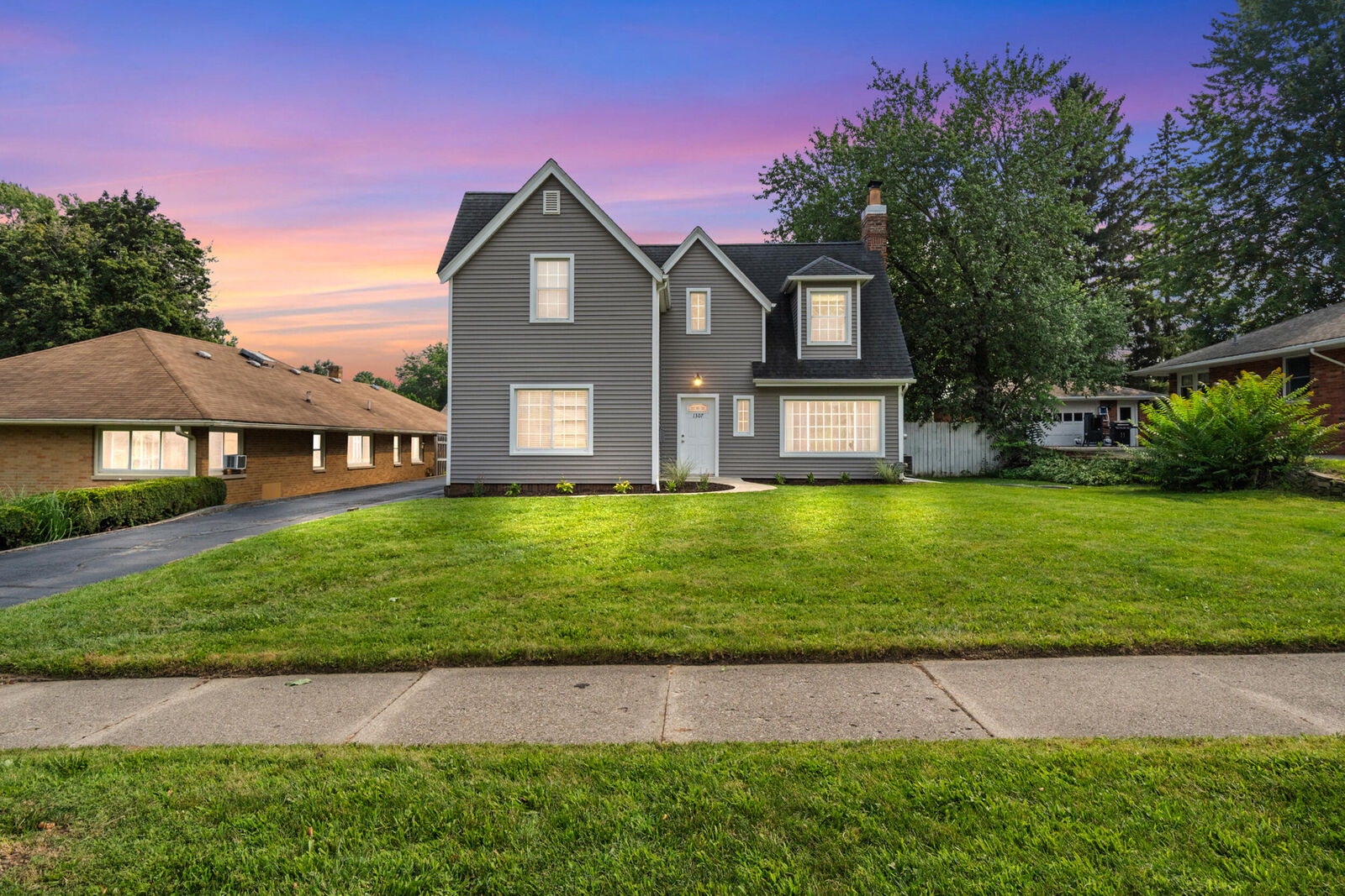 Property Photo: 1307 W Morrell Street MI 49203