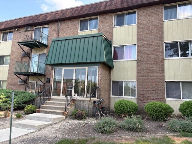 Property Photo:  240 Springhill Drive 311  IL 60172 
