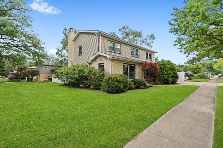 Property Photo:  1037 Central Park Avenue  IL 60422 